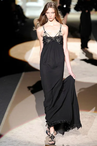 Look 37